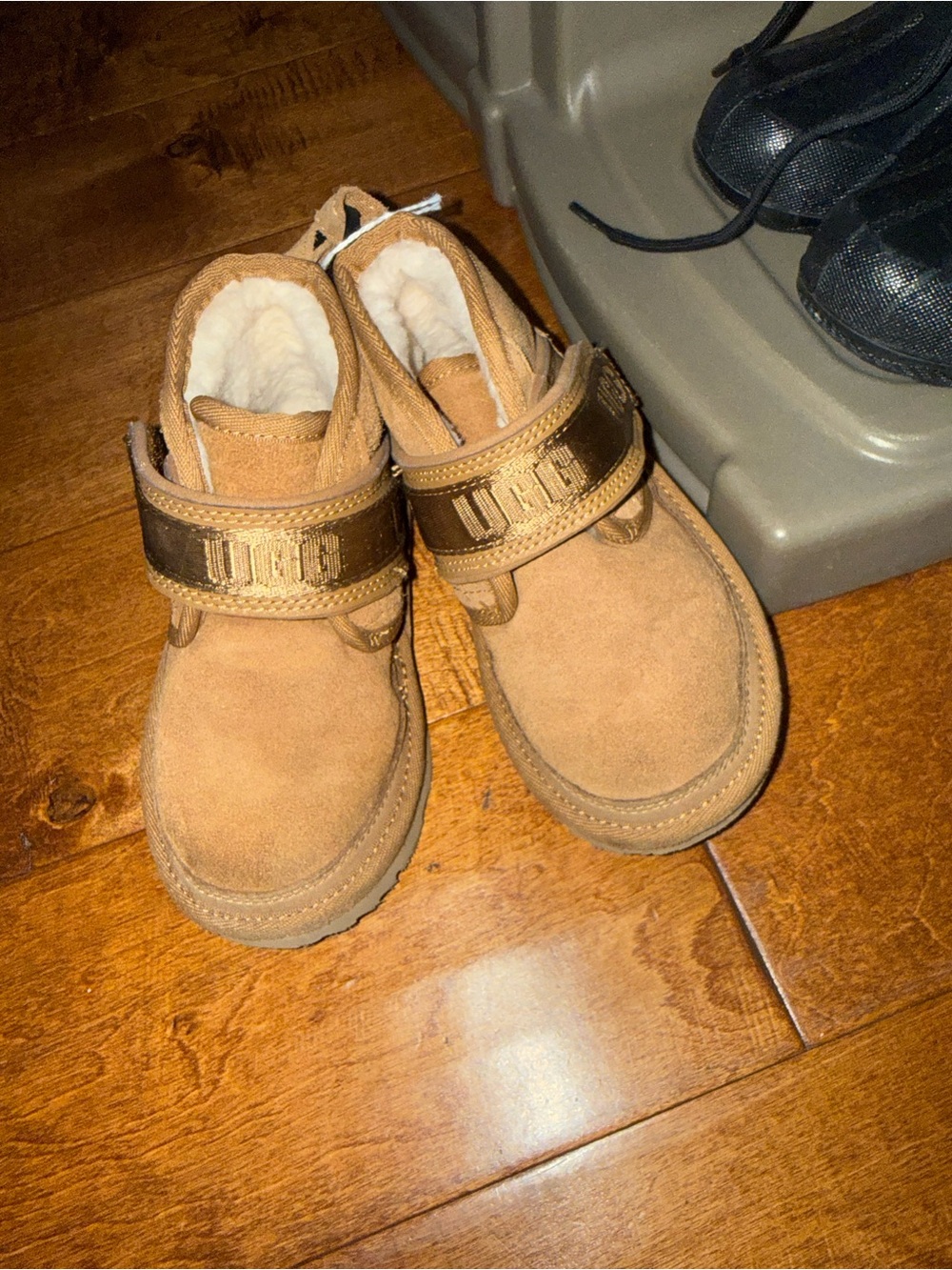Kids uggs Winter Boot with Shearling Lining